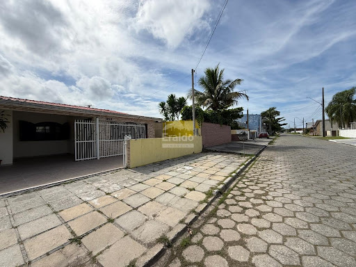 Casa a venda em Balneário Canoas - Pontal do Paraná, PR