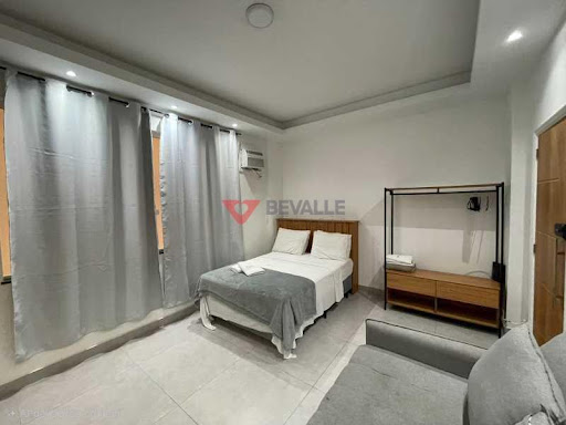 Apartamento à venda em Copacabana, 28m², R$ 680 mil