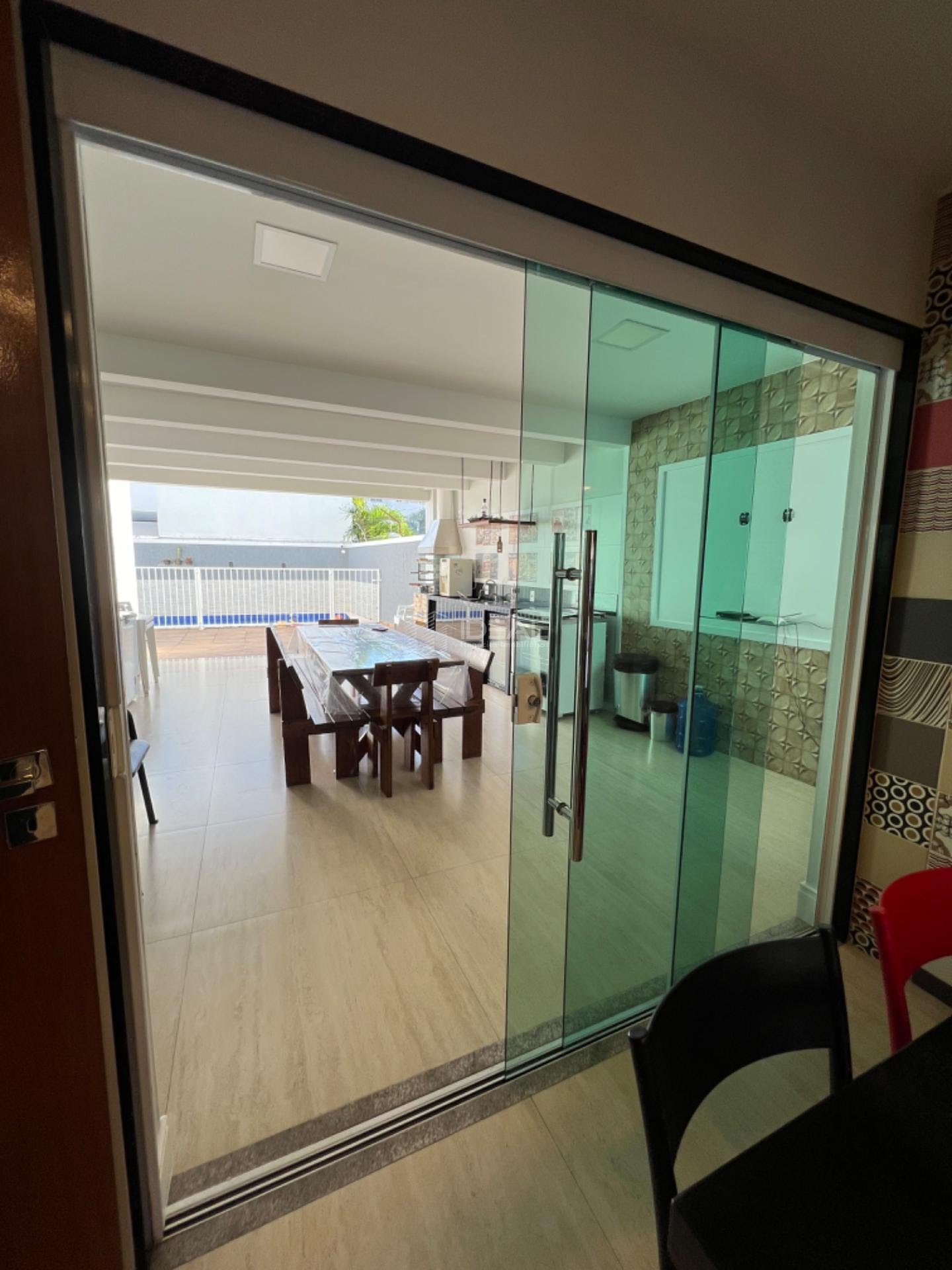 Casa à venda com 5 quartos, 4 suítes, 4 vagas e 330m² no Parque Santo Amaro, Campos dos Goytacazes (RJ) — foto 16 de 30