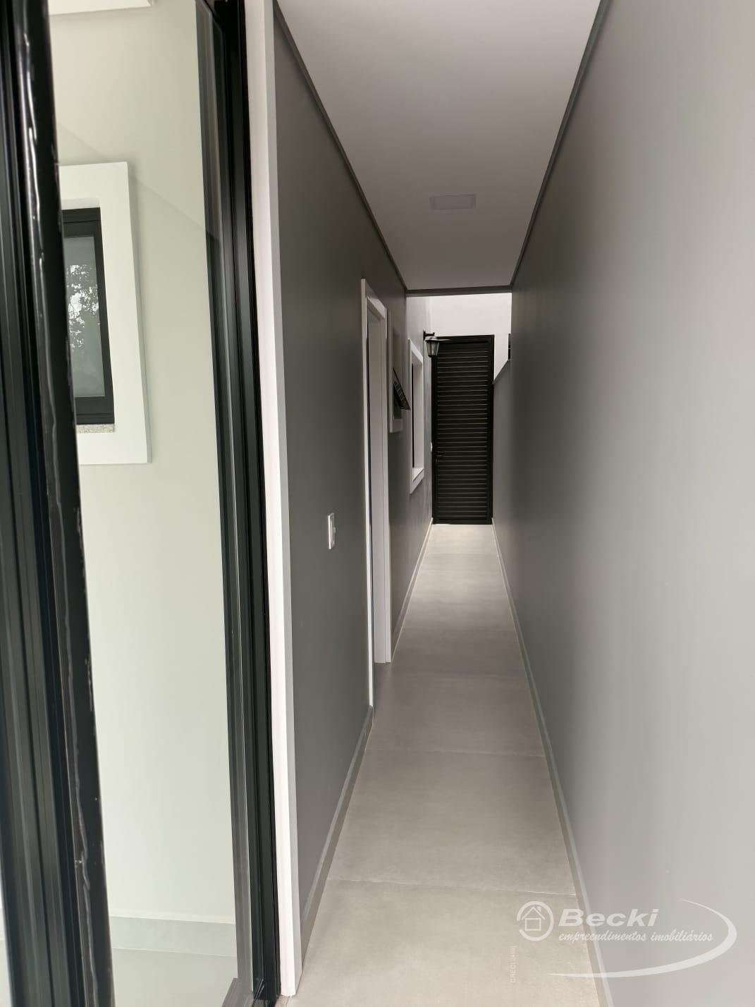 Casa à venda com 3 quartos, 1 suíte, 2 vagas e 179m² no América, Joinville (SC) — foto 10 de 19