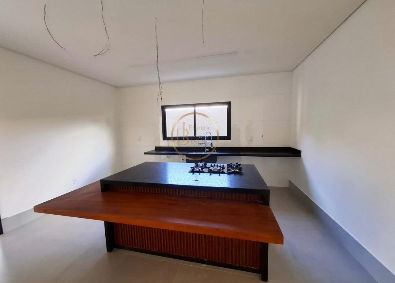 Casa à venda com 3 quartos, 3 suítes, 2 vagas e 200m² no Dville, Porto Seguro (BA) — foto 2 de 15