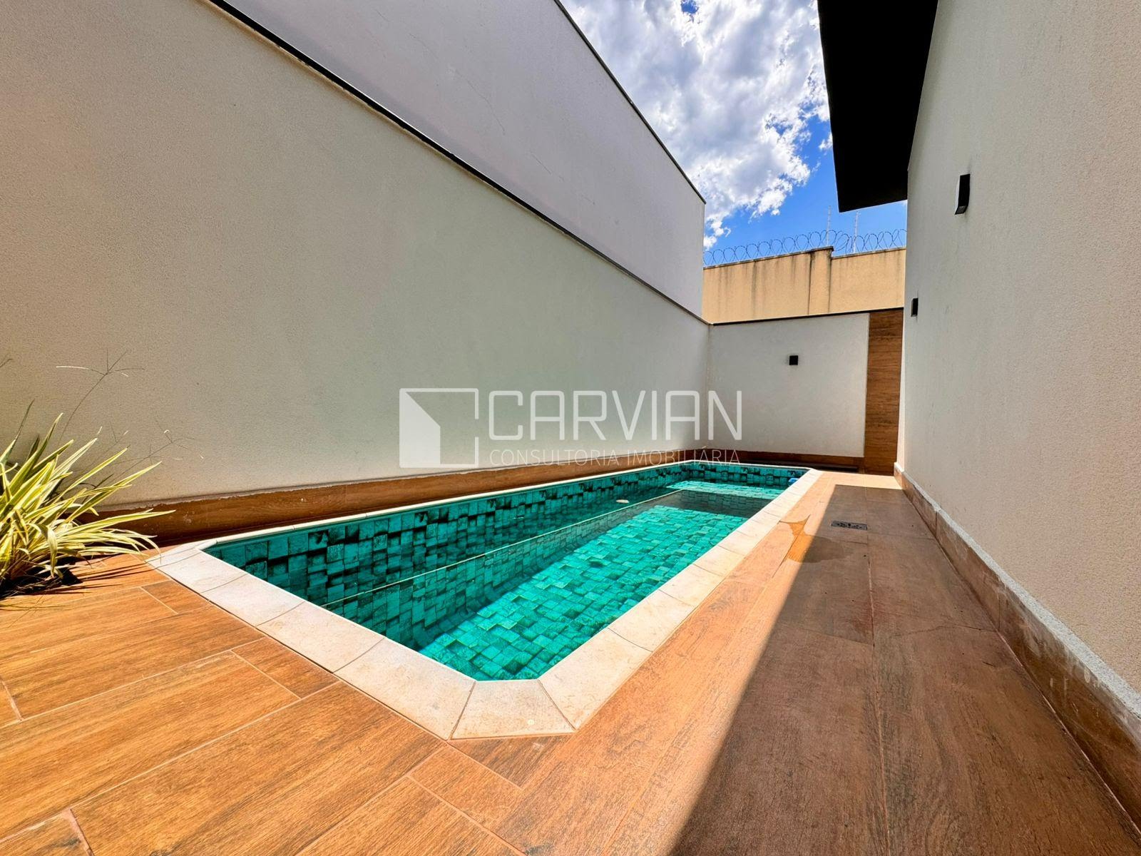 Casa à venda com 3 quartos, 1 suíte, 4 vagas e 258m² no Bomfim Paulista, Ribeirão Preto (SP) — foto 5 de 30