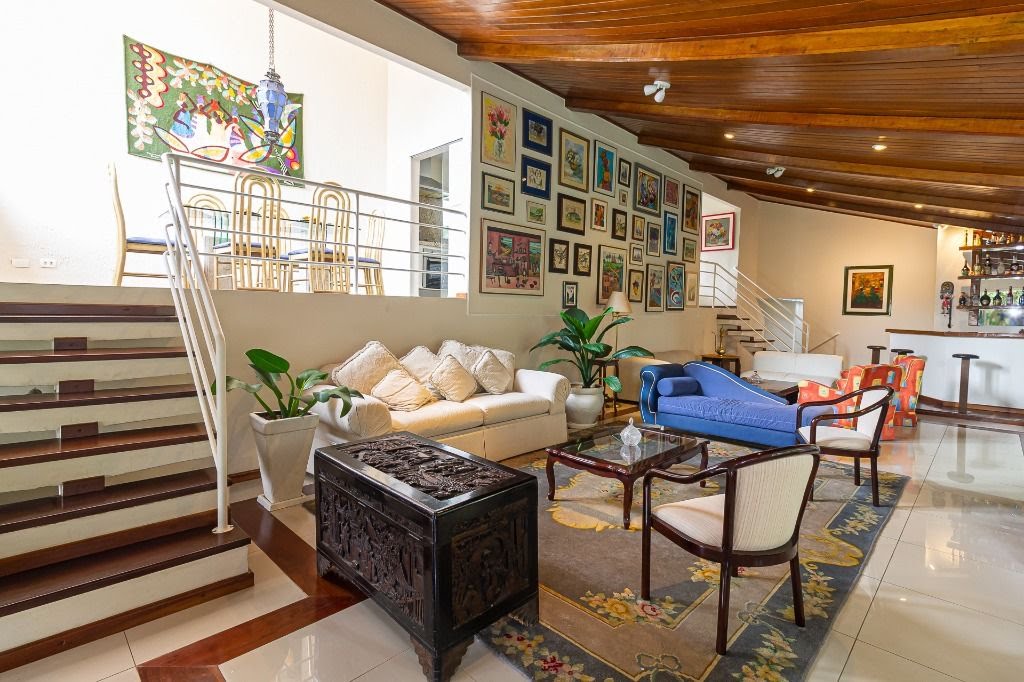 Casa à venda com 3 quartos, 4 banheiros, 2 vagas e 400m² no Condomínio Country Club, Arujá — foto principal