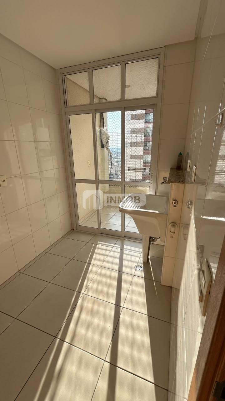 Apartamento para alugar com 4 quartos, 2 suítes, 2 vagas e 155m² no Vila Edmundo, Taubaté (SP) — foto 15 de 30