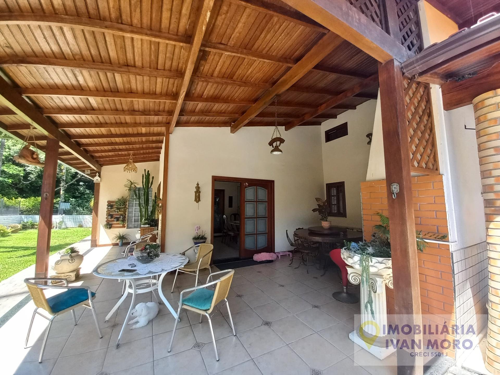 Casa à venda com 5 quartos, 2 suítes, 4 vagas e 219m² no Daniela, Florianópolis (SC) — foto 20 de 30