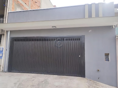 Casa à venda em Cajuru do Sul, Sorocaba | 3 dorms, 137m²
