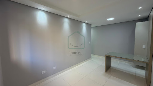 Apartamento em Vila Urupês - Suzano, SP por 1
