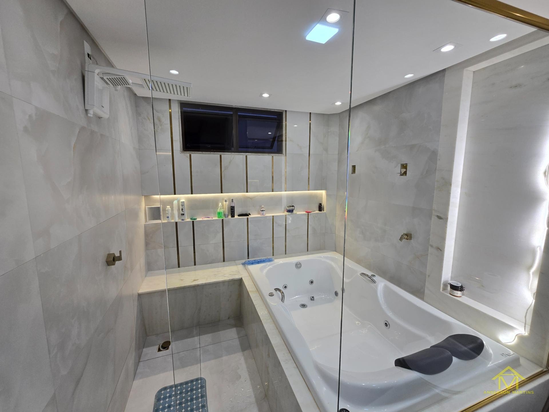 Apartamento à venda com 4 quartos, 4 banheiros, 3 vagas e 260m² no Itapuã, Vila Velha (ES) — foto 18 de 20