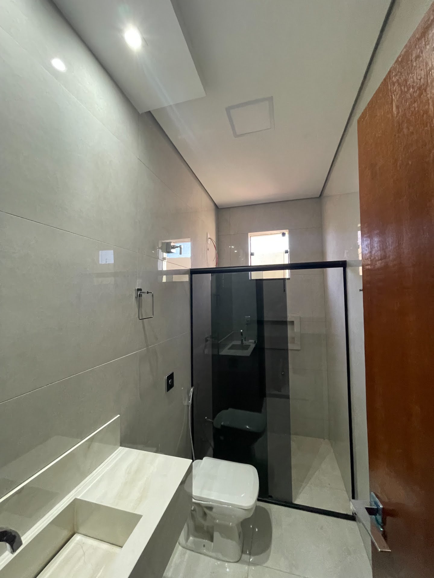 Casa à venda com 3 quartos, 1 suíte, 2 vagas e 120m² no Jardim Vitória, Paracatu (MG) — foto 4 de 13