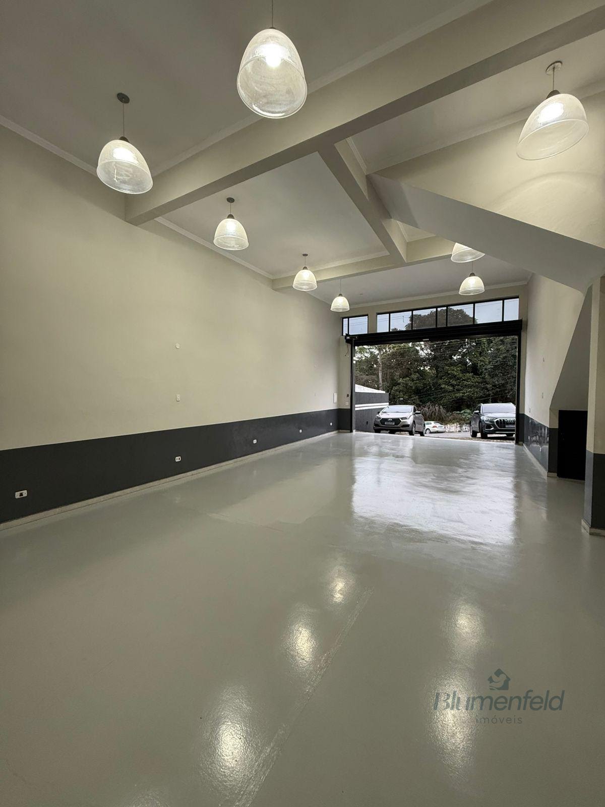 Comercial à venda com 3 banheiros, 2 vagas e 150m² no Arujamérica, Arujá — foto principal