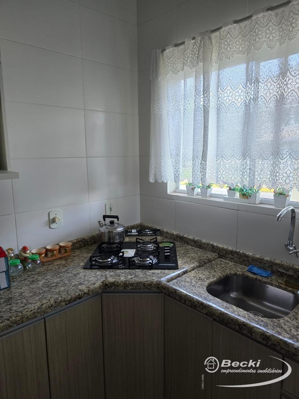 Casa à venda com 3 quartos, 1 banheiro, 2 vagas e 80m² no Vila Nova, Joinville (SC) — foto 8 de 16