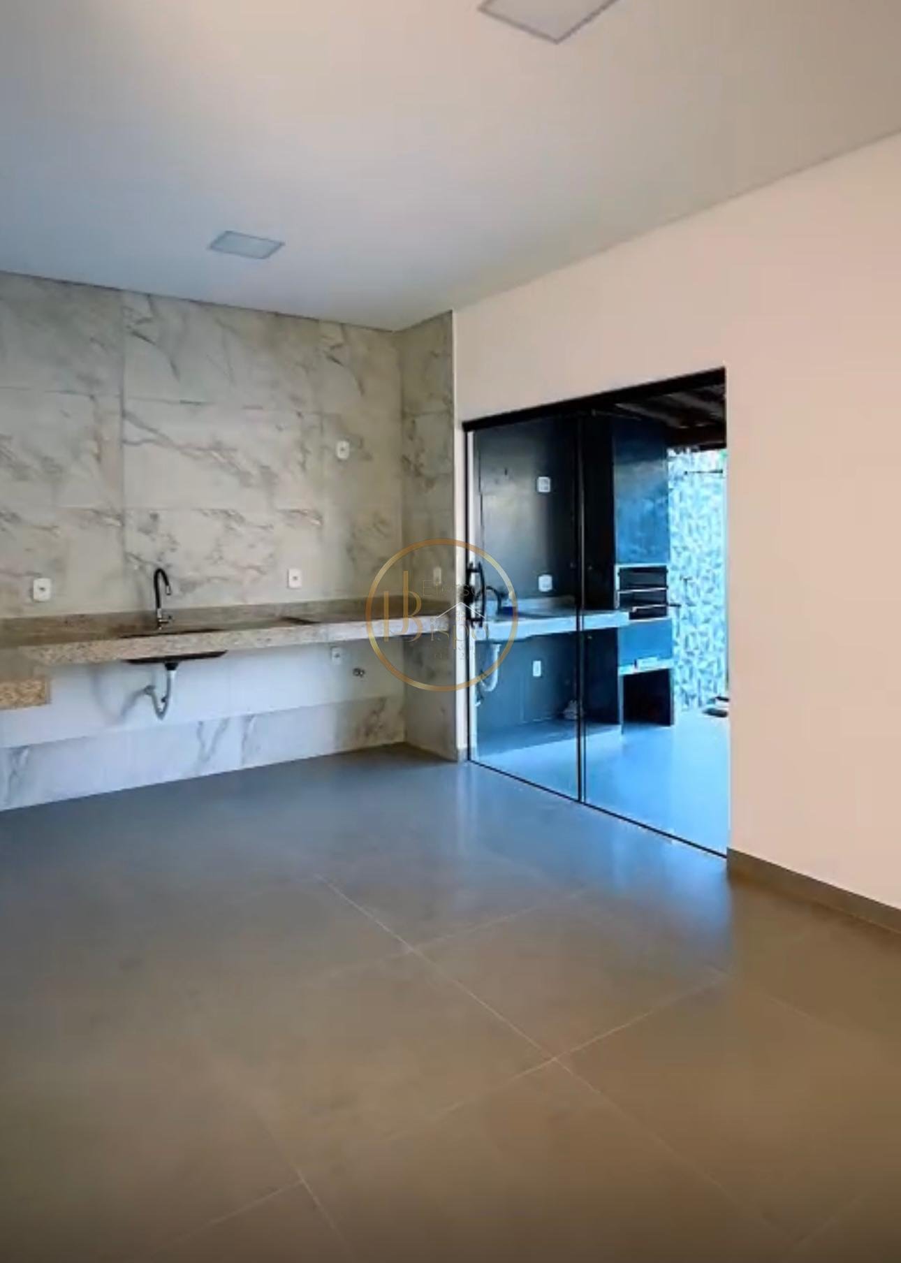 Casa à venda com 3 quartos, 3 suítes, 2 vagas e 145m² no Tabapiri, Porto Seguro (BA) — foto 6 de 13