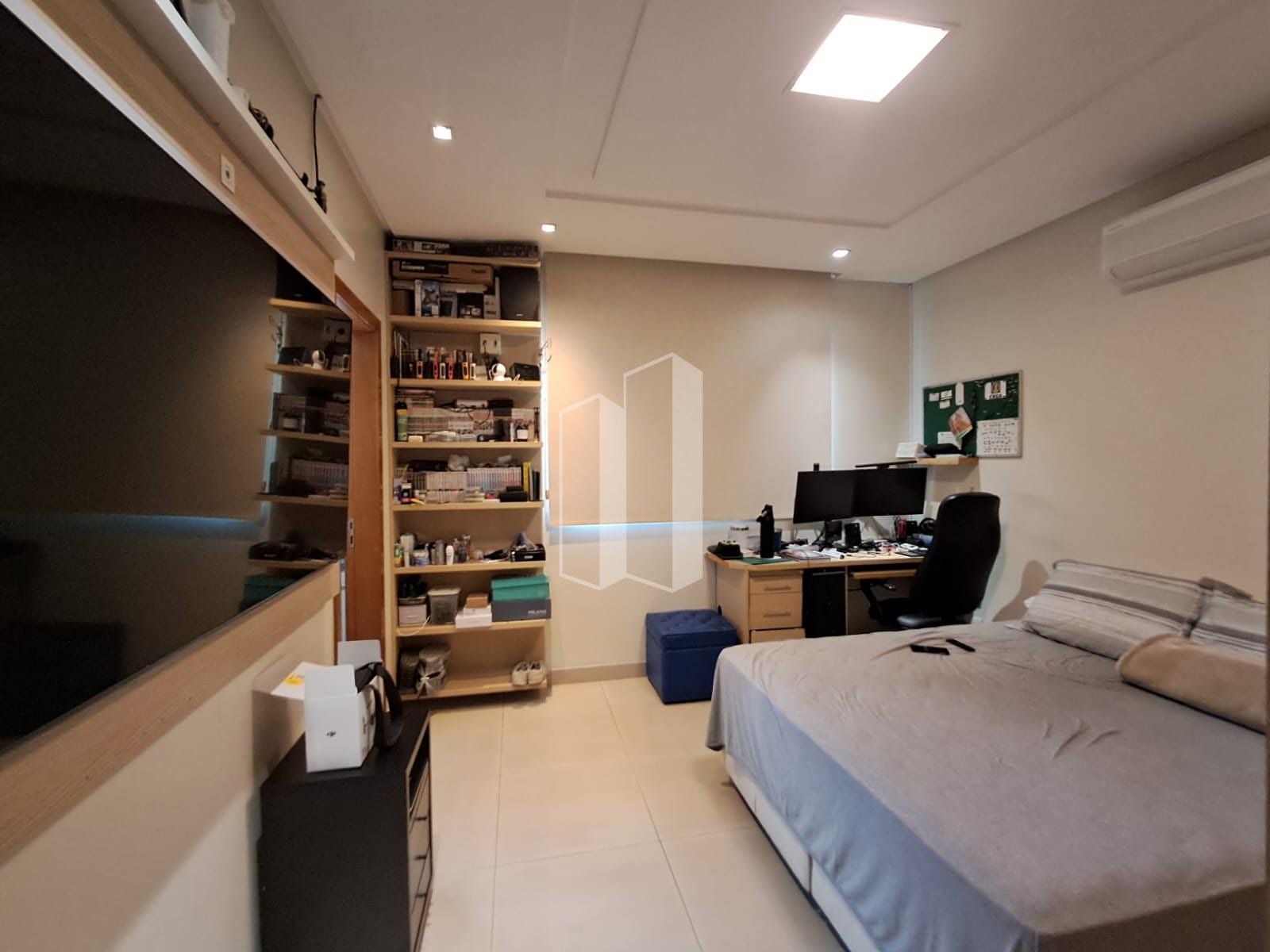 Casa à venda com 5 quartos, 4 suítes, 5 vagas e 370m² no Jardim Planalto, Goiânia (GO) — foto 20 de 30