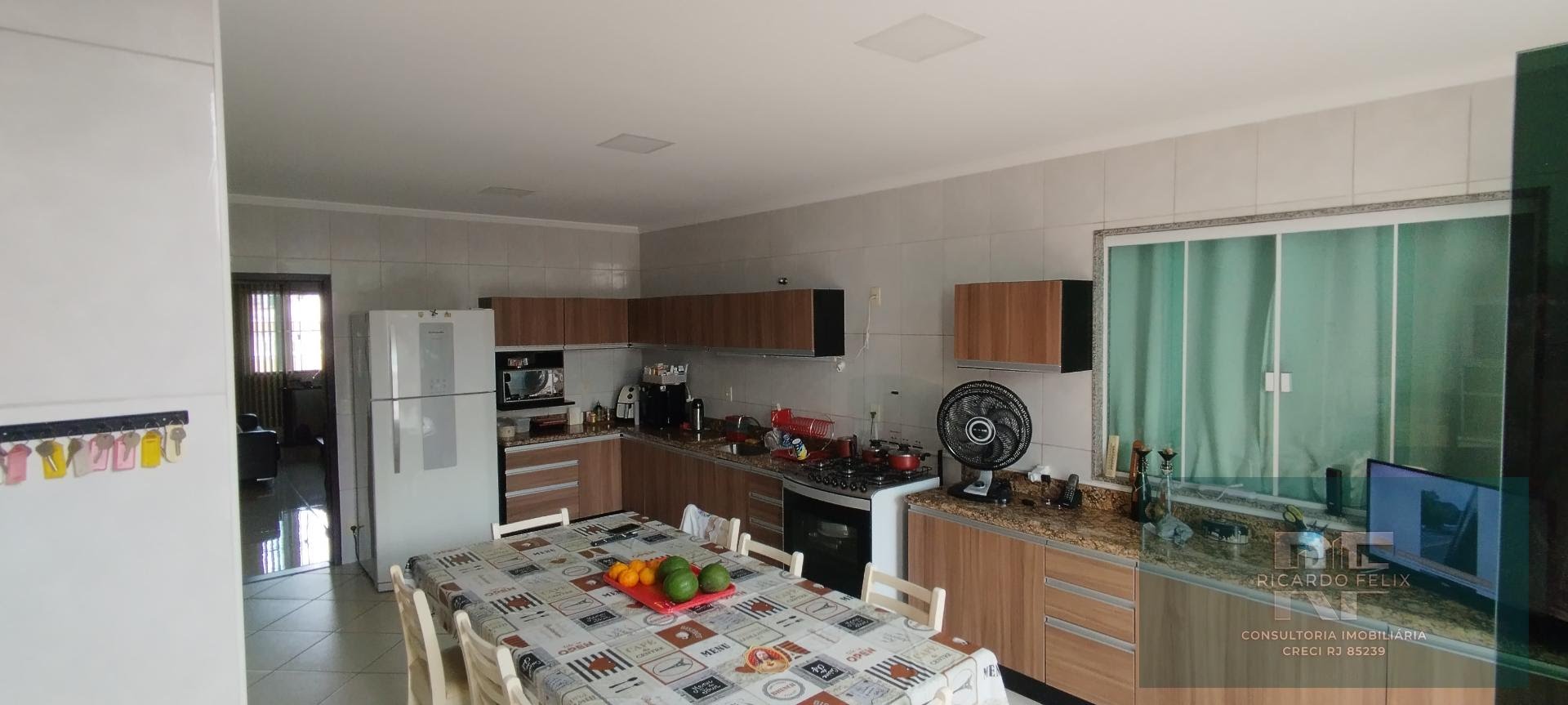 Casa à venda com 5 quartos, 2 suítes, 3 vagas e 560m² no Costazul, Rio das Ostras (RJ) — foto 7 de 30