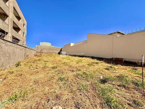 em Loteamento Residencial e Comercial Jardim Athenas  -  Catalão
