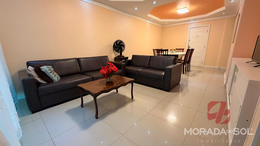 Apartamento em Meia Praia  -  Itapema