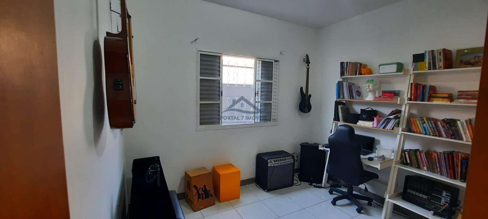 Casa à venda com 3 quartos, 1 suíte, 4 vagas e 220m² no São Cristovao, Sete Lagoas (MG) — foto 8 de 12