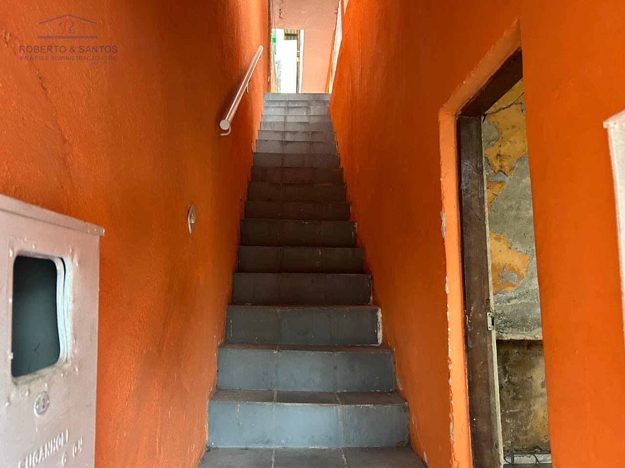 Escadas de acesso
