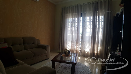 Casa no bairro Jarivatuba  -  Joinville