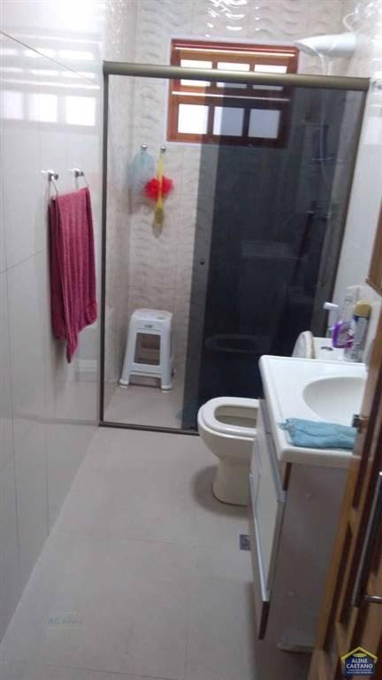 Casa à venda com 3 quartos, 1 suíte, 4 vagas e 131m² no Vila Tupi, Praia Grande (SP) — foto 12 de 30
