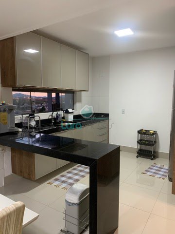 Casa à venda com 4 quartos, 4 suítes, 2 vagas e 260m² no Lagoa, Macaé (RJ) — foto 2 de 6