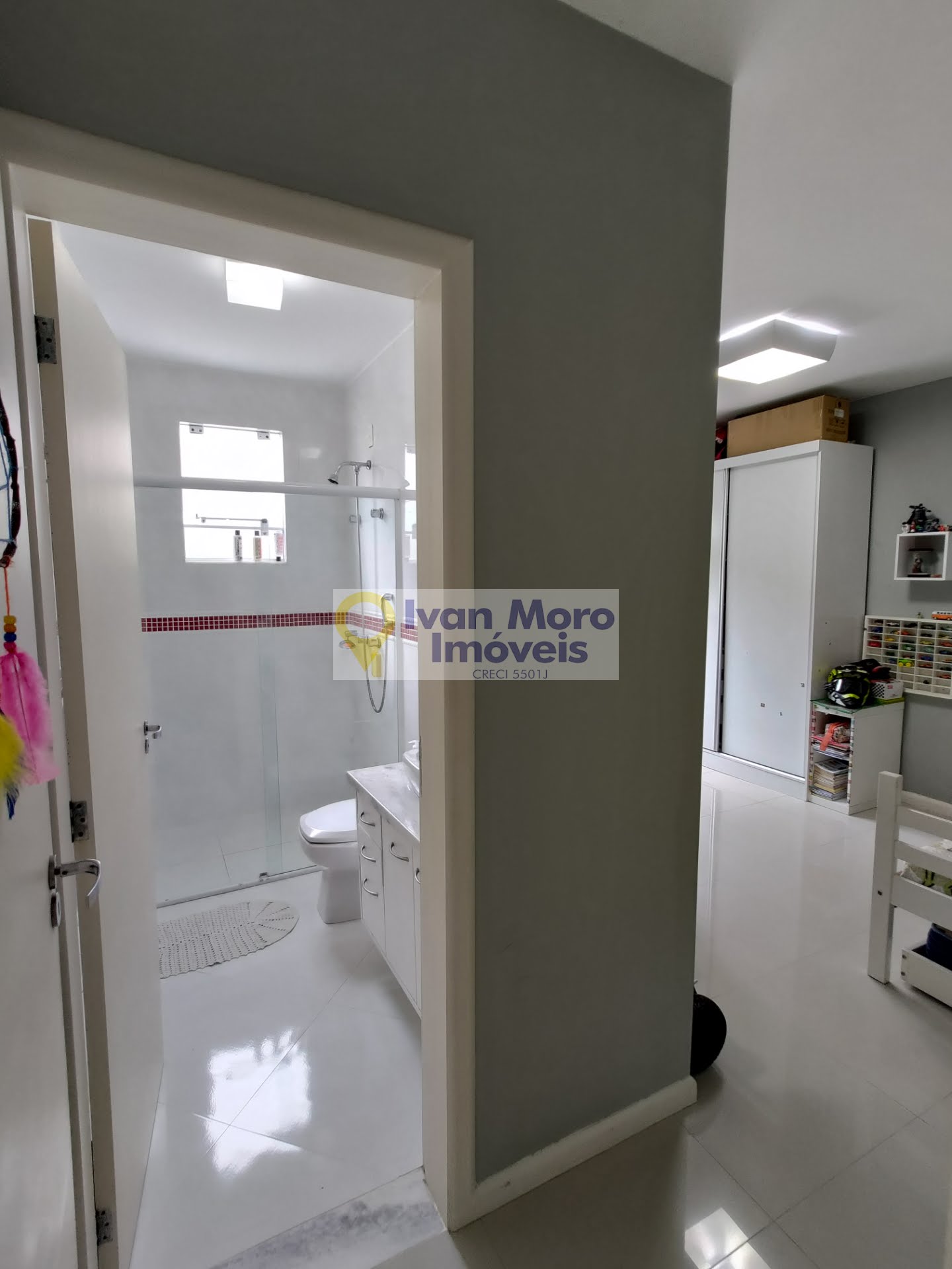 Casa à venda com 4 quartos, 3 suítes, 2 vagas e 224m² no Cachoeira do Bom Jesus, Florianópolis (SC) — foto 29 de 30