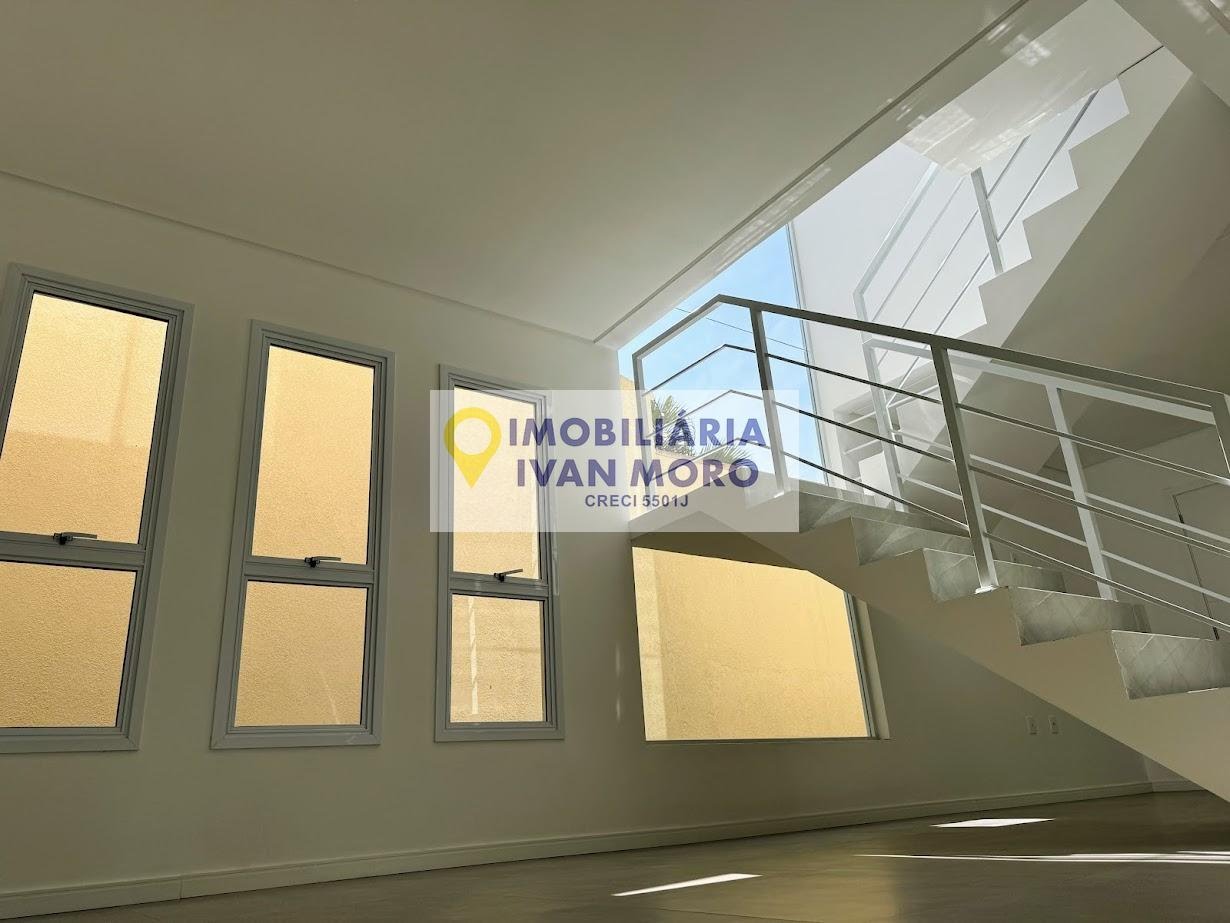 Casa à venda com 3 quartos, 1 suíte, 2 vagas e 143m² no Ingleses do Rio Vermelho, Florianópolis (SC) — foto 8 de 27