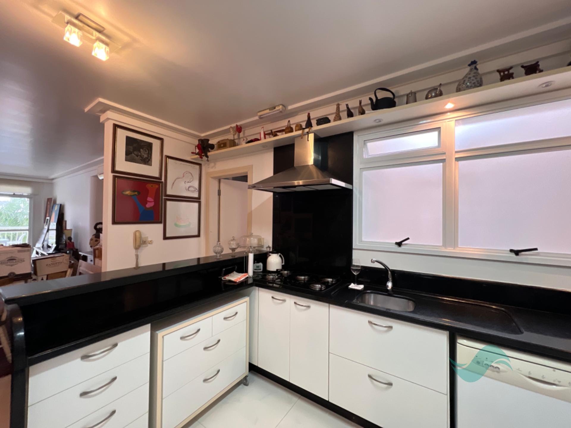 Apartamento à venda com 2 quartos, 1 suíte, 2 vagas e 151m² no Jurerê, Florianópolis (SC) — foto 9 de 27