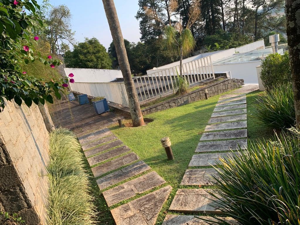 Casa à venda com 2 banheiros, 4 vagas e 1050m² no Condomínio Arujazinho IV, Arujá (SP) — foto 22 de 27