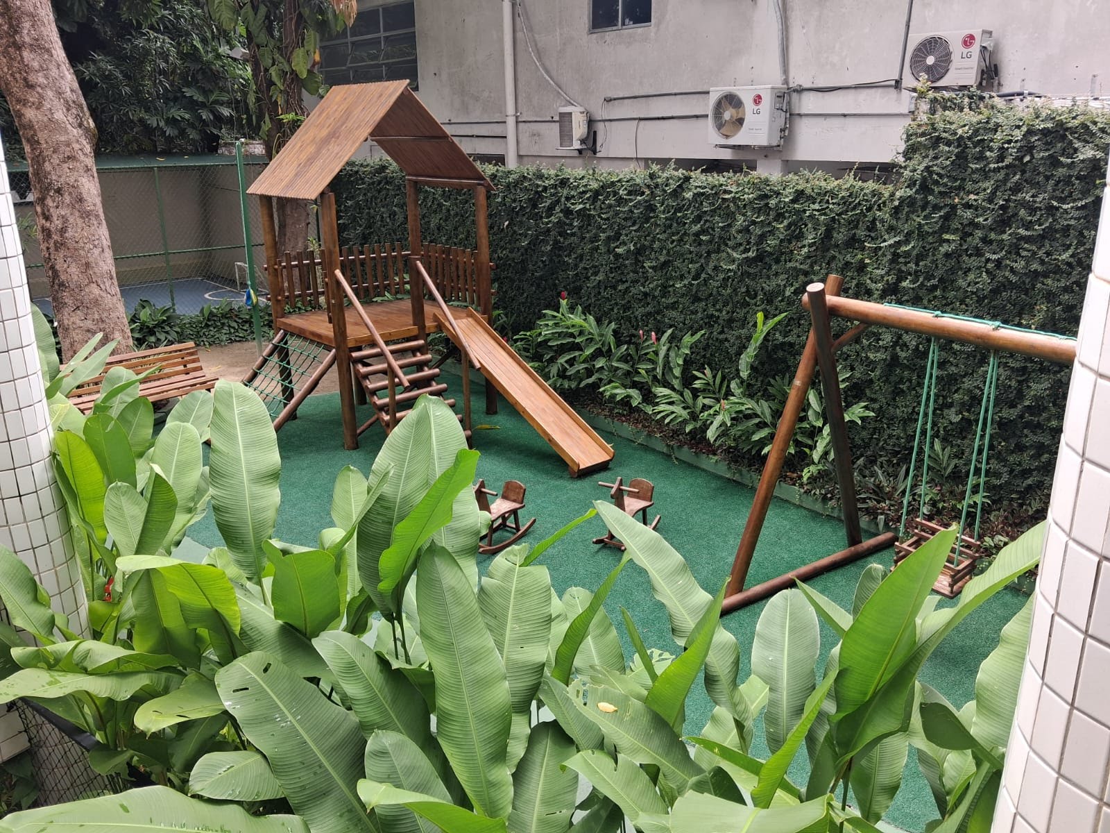 Apartamento à venda com 3 quartos, 2 suítes, 2 vagas e 105m² no Casa Forte, Recife (PE) — foto 21 de 22