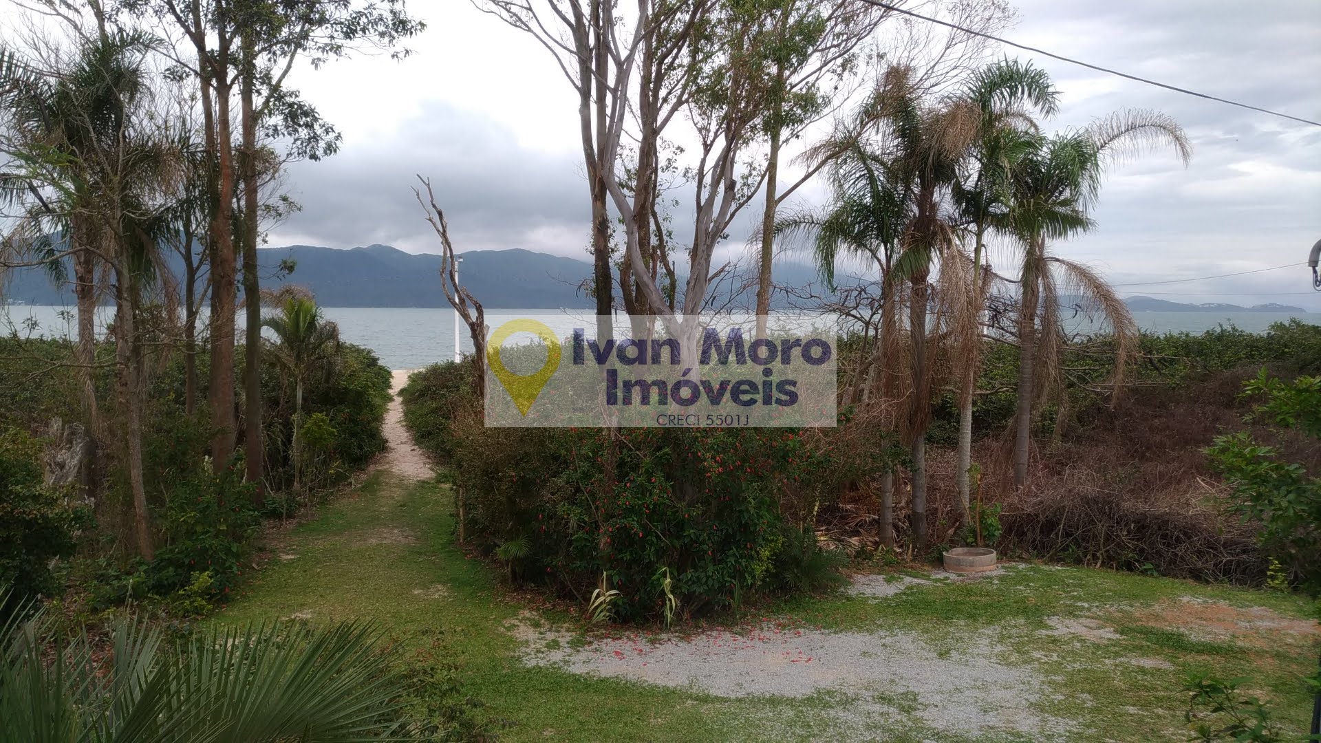 Casa para alugar com 4 quartos, 1 suíte, 4 vagas e 200m² no Daniela, Florianópolis (SC) — foto 20 de 30