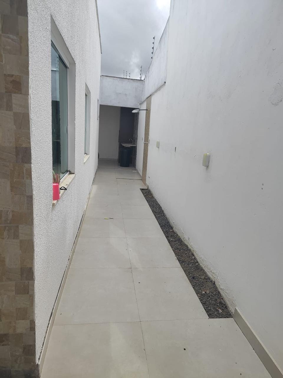 Casa à venda com 3 quartos, 1 suíte, 2 vagas e 75m² no Mangabeira, Feira de Santana (BA) — foto 3 de 10