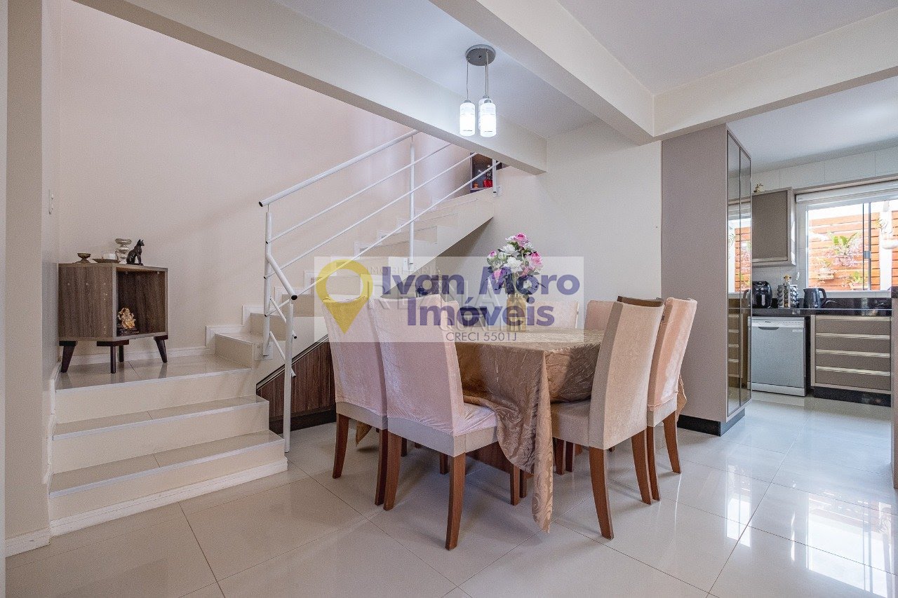 Casa à venda com 3 quartos, 1 suíte, 1 vaga e 242m² no São João do Rio Vermelho, Florianópolis (SC) — foto 8 de 27
