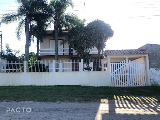Casa em Coloninha  -  Araranguá