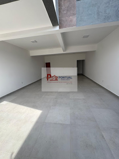 Casa geminada em alto padrão no bairro Belvedere  -  Coronel Fabriciano