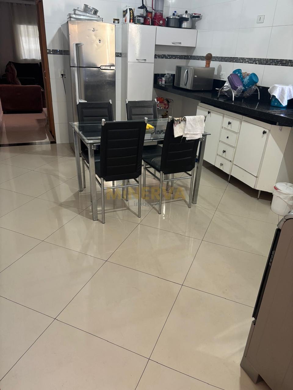 Casa à venda com 2 quartos, 1 suíte, 4 vagas e 125m² no Jardim Adriana, Guarulhos (SP) — foto 3 de 11