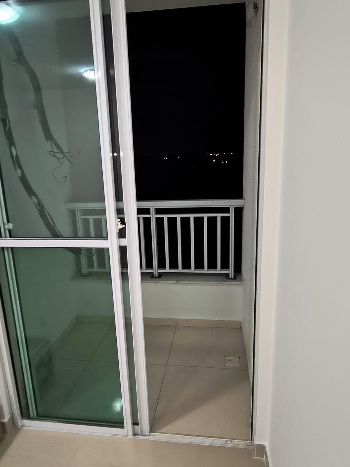 Apartamento para alugar com 2 quartos, 1 suíte, 1 vaga e 54m² no Sim, Feira de Santana (BA) — foto 2 de 10