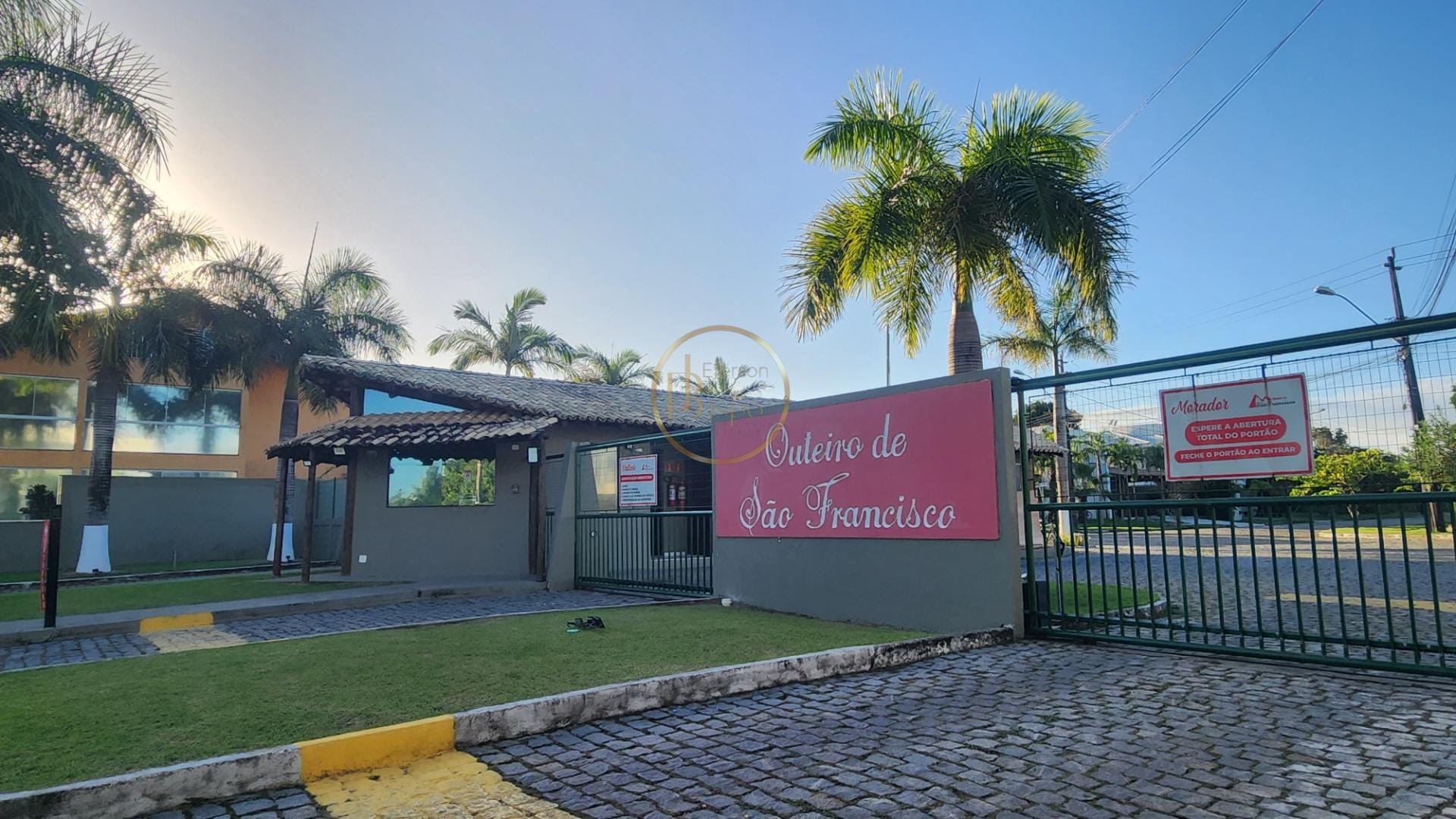 Terreno à venda com 650m² de terreno no Outeiro São Francisco, Porto Seguro — foto principal