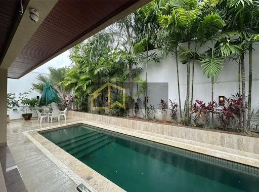 Casa de Condomínio em Alphaville Araguaia  -  Goiânia