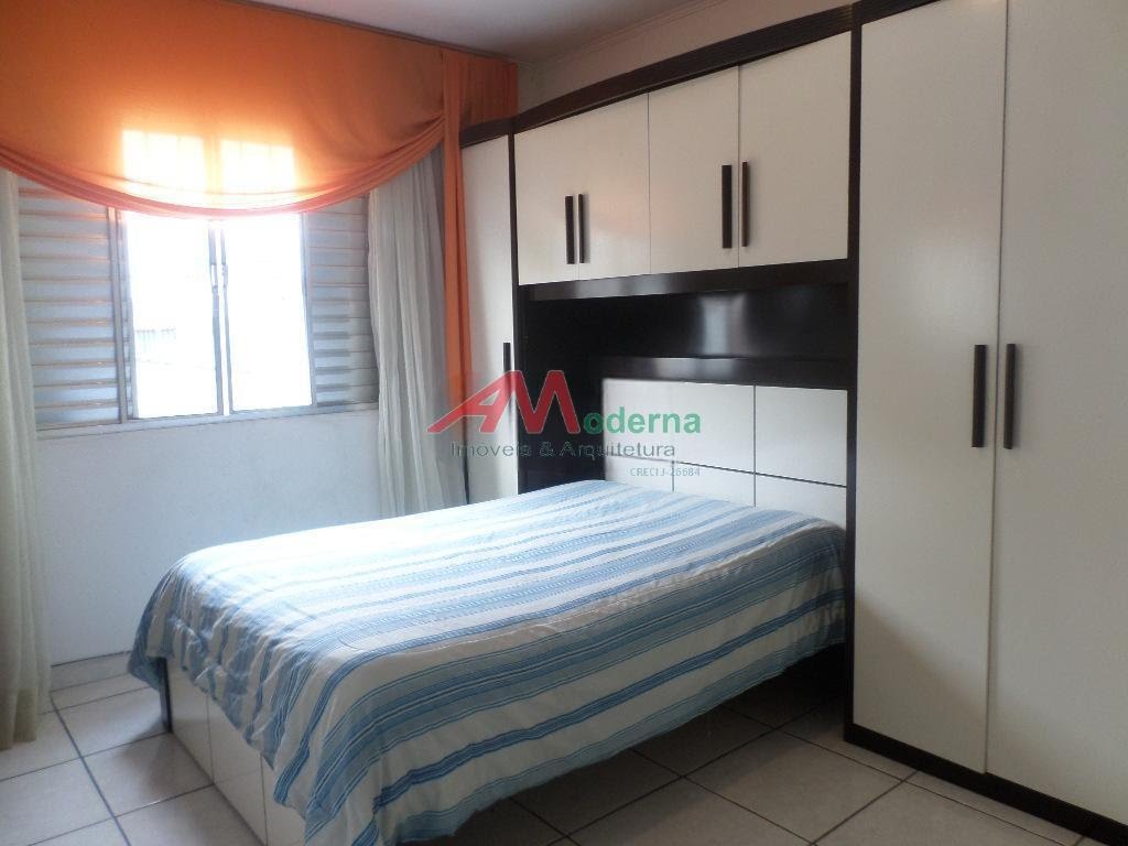 Casa à venda com 3 quartos, 2 banheiros, 2 vagas e 168m² no Taboão, São Bernardo do Campo (SP) — foto 12 de 18