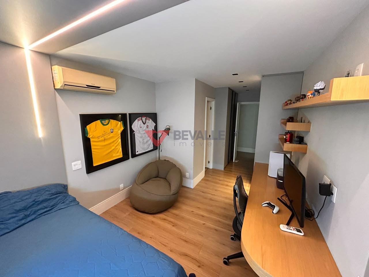 Apartamento à venda com 4 quartos, 4 suítes, 1 vaga e 220m² no Botafogo, Rio de Janeiro (RJ) — foto 13 de 30