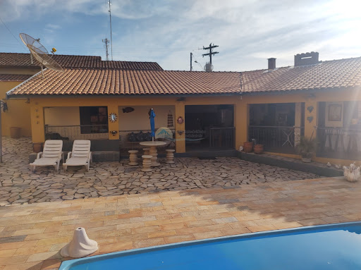 casa com área de churrasqueira