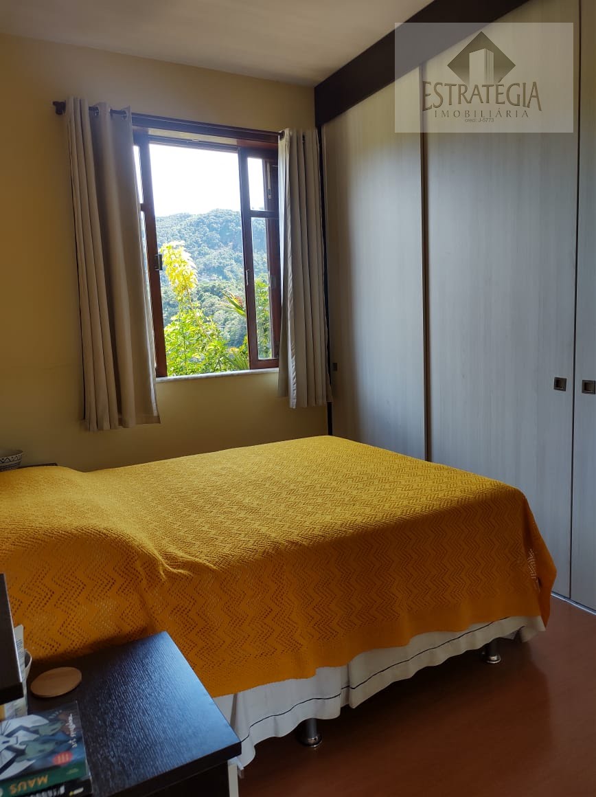 Casa à venda com 3 quartos, 2 suítes, 4 vagas e 181m² no Quitandinha, Petrópolis (RJ) — foto 9 de 10