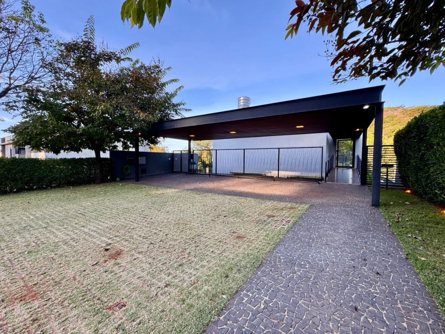 Casa para alugar com 3 quartos, 1 suíte, 6 vagas e 265m² no Alphaville, Ribeirão Preto (SP) — foto 2 de 30