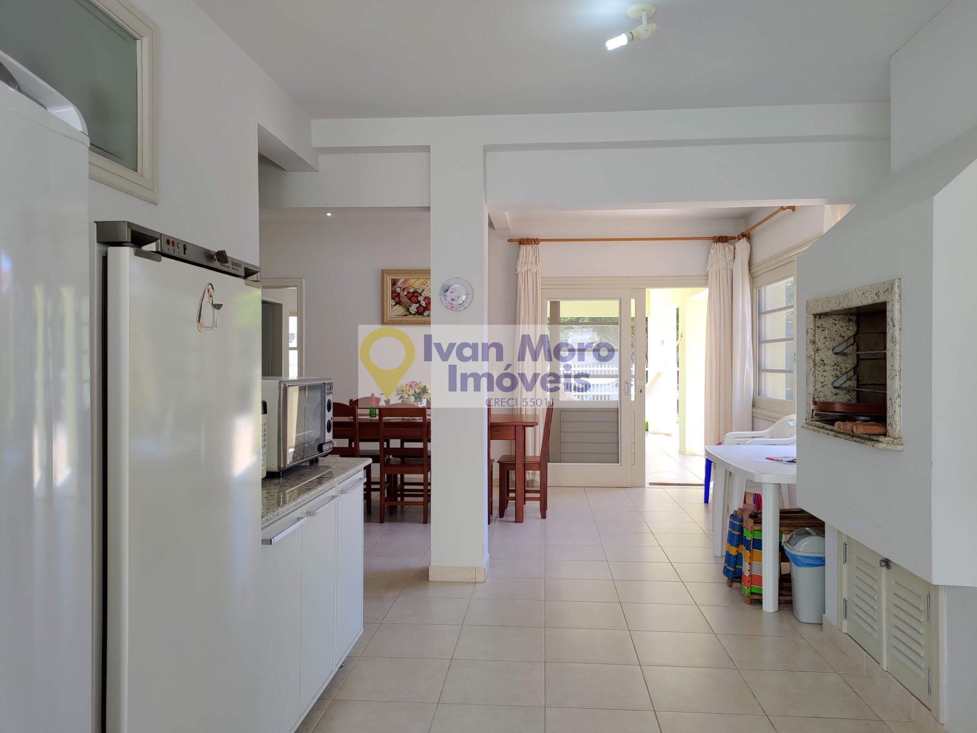 Casa para alugar com 4 quartos, 2 suítes, 3 vagas e 180m² no Daniela, Florianópolis (SC) — foto 27 de 30
