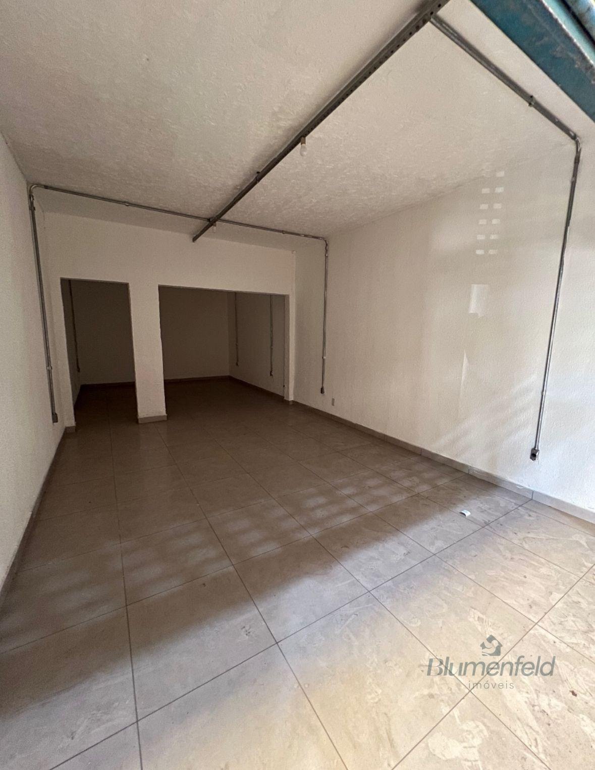 Comercial para alugar com 2 banheiros e 23m² no Centro, Arujá — foto principal