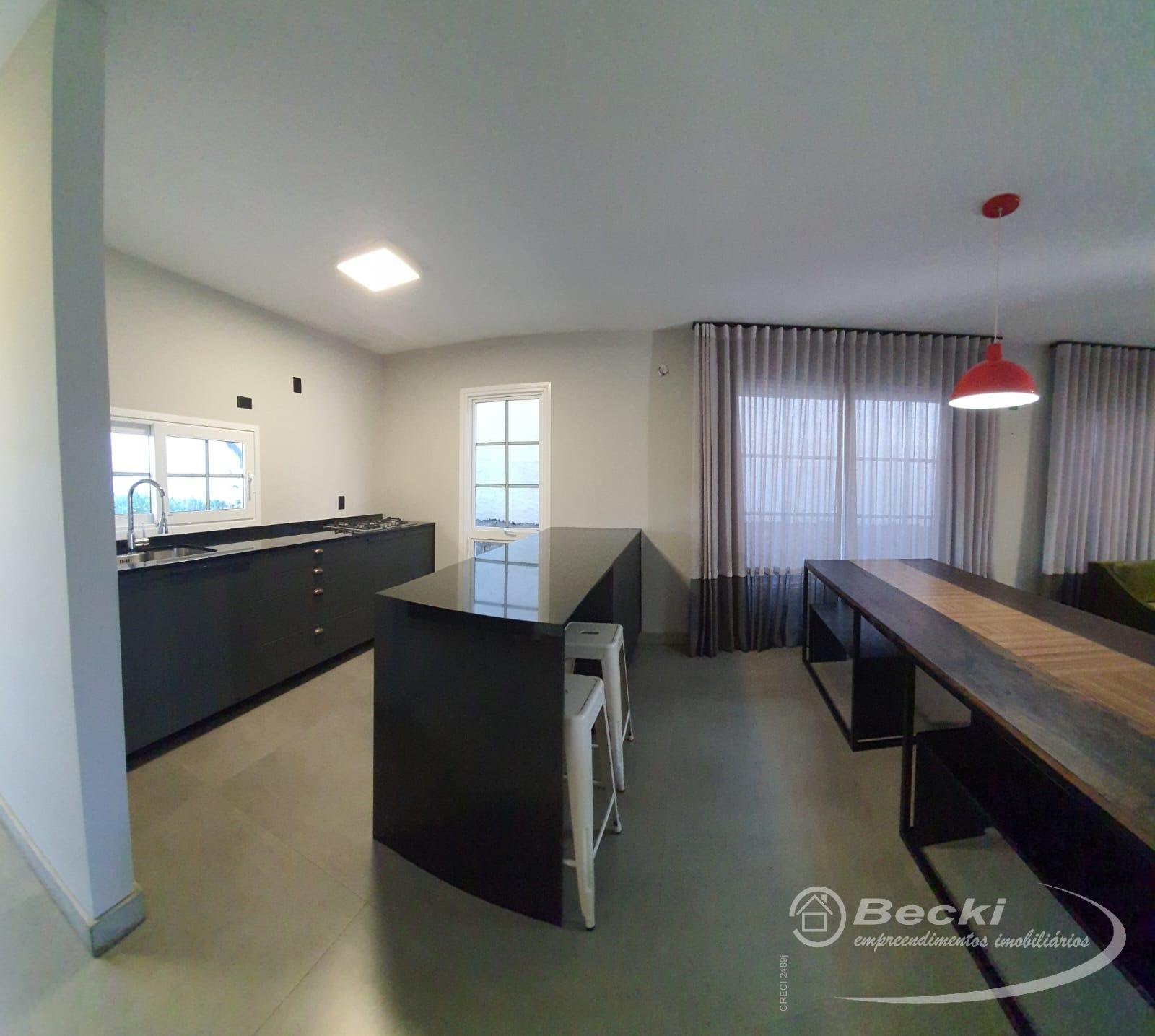 Casa à venda com 3 quartos, 2 suítes, 2 vagas e 265m² no Nova Brasília, Joinville (SC) — foto 24 de 28