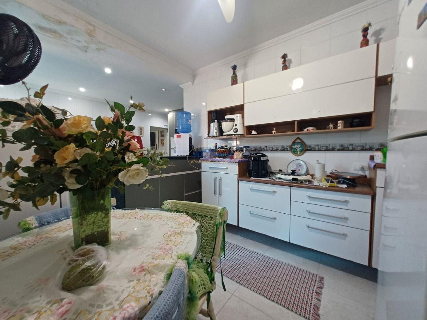 Casa à venda com 3 quartos, 2 suítes, 2 vagas e 174m² no Vila Tupi, Praia Grande (SP) — foto 22 de 30