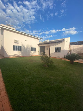 Casa 03 Dorm. em Residencial Veneza  -  Rio Verde