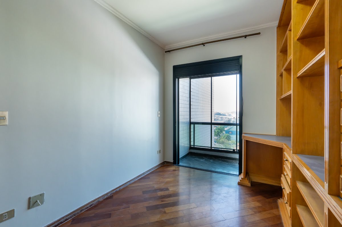 Apartamento à venda com 4 quartos, 1 suíte, 3 vagas e 163m² no Campo Belo, São Paulo (SP) — foto 28 de 30